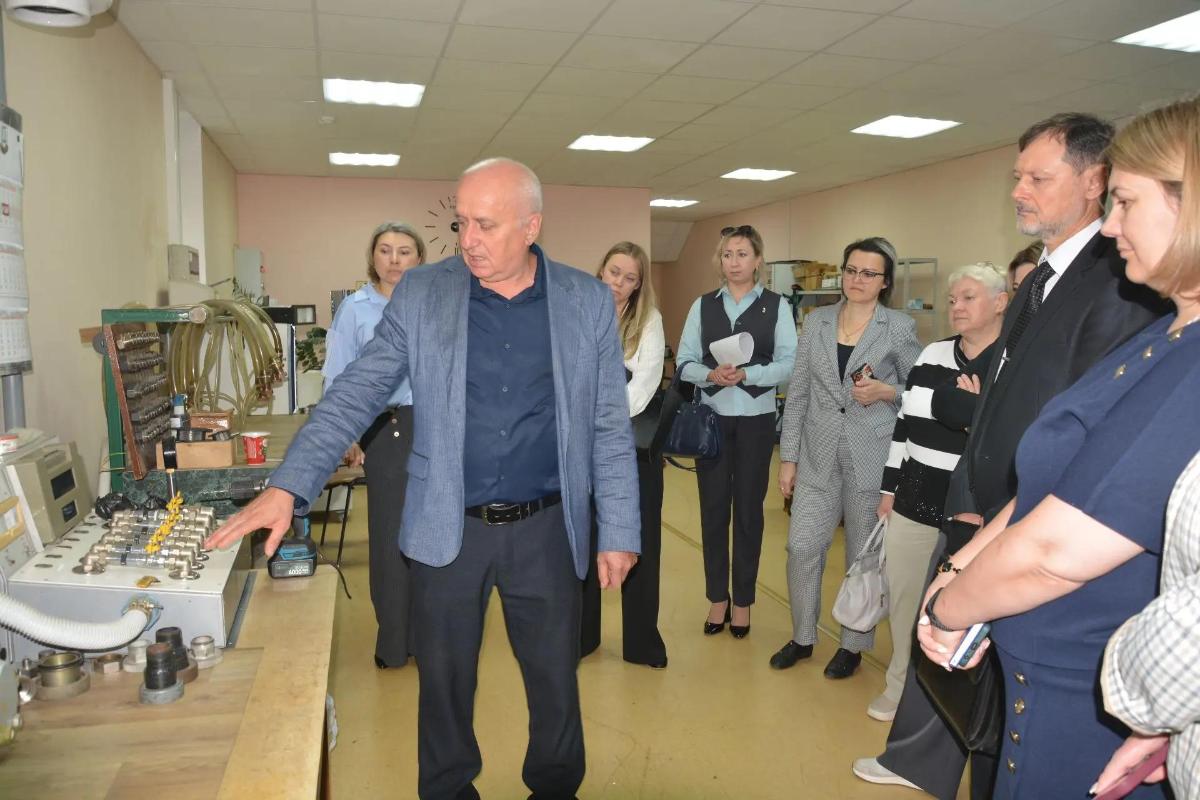 Точность учета и надежное партнерство: в Оренбургском ЦСМ обсудили вопросы поверки газовых счетчиков